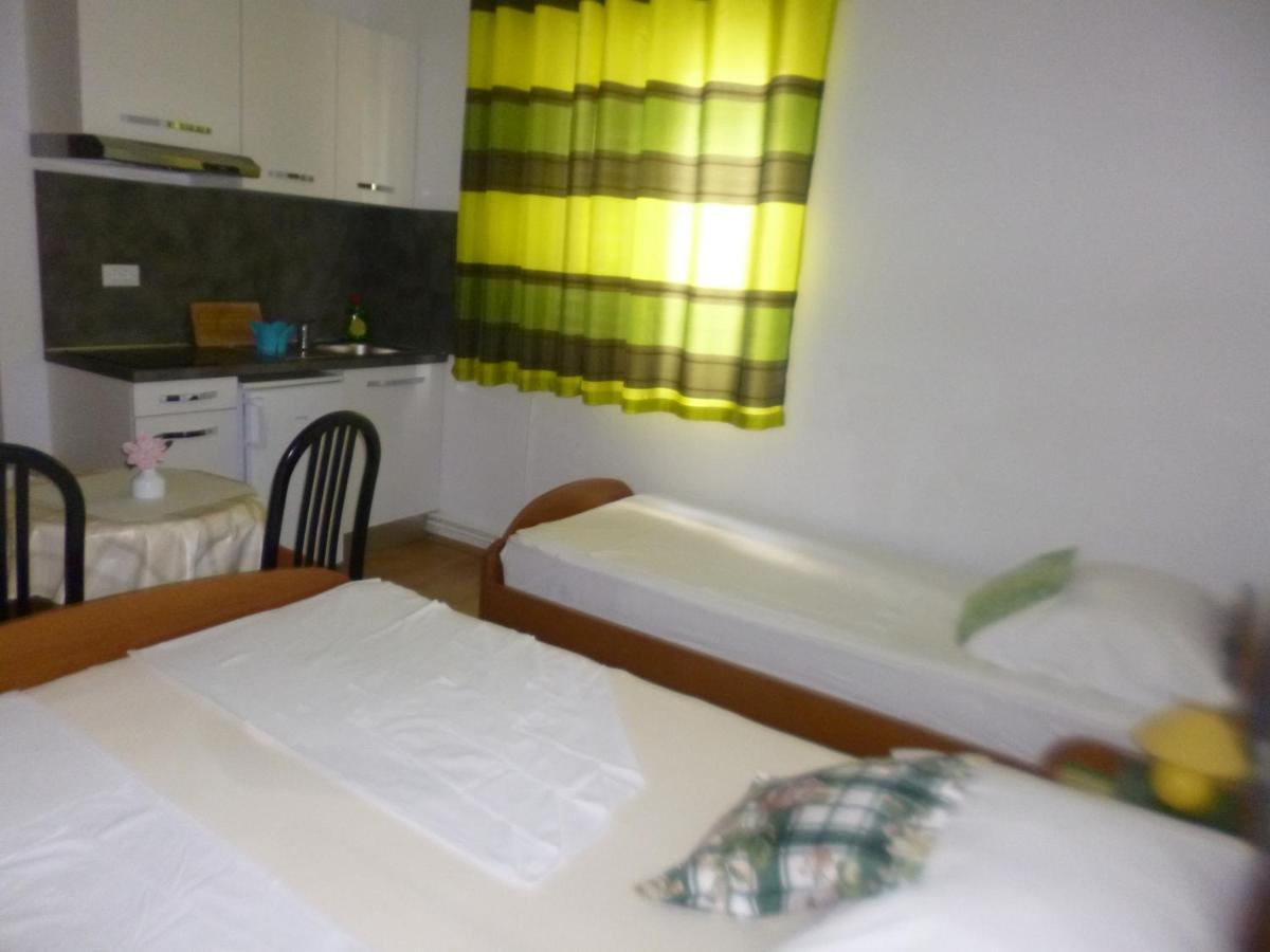Hotel Haus Pehar Baška Voda Exterior foto