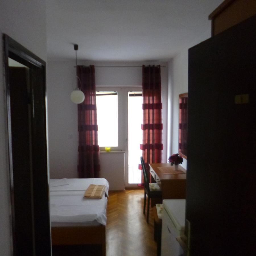 Hotel Haus Pehar Baška Voda Exterior foto